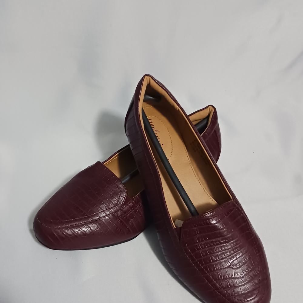 Women's Burgundy Loafers